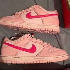 Triple Pink Dunks 4.5